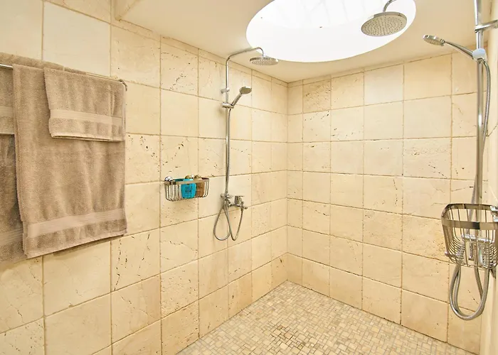 Villa Island Village