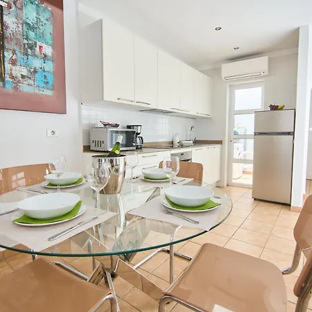 빌라 Island Village 아데제