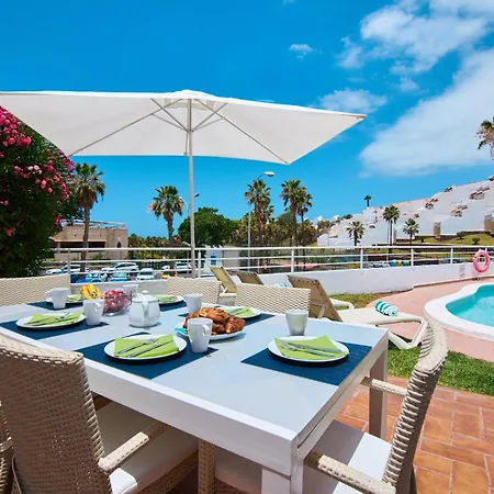فيلة Island Village أذيخي