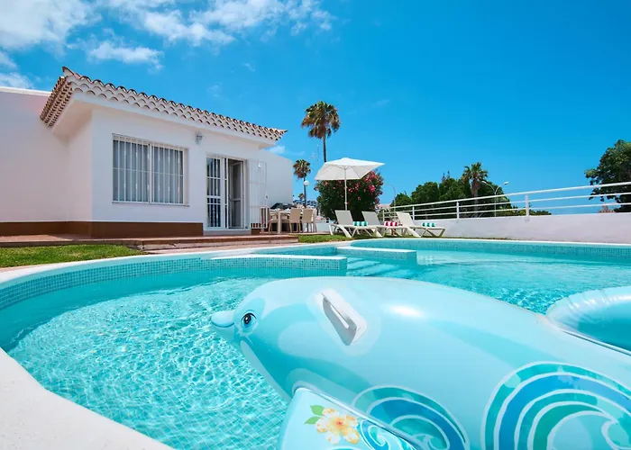 Villa Island Village *