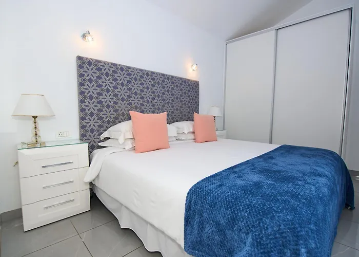 Villa Island Village