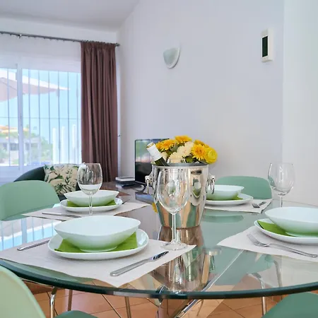 Island Village * Costa Adeje (Tenerife)