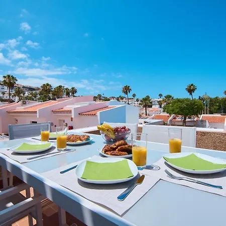 Vila Island Village *